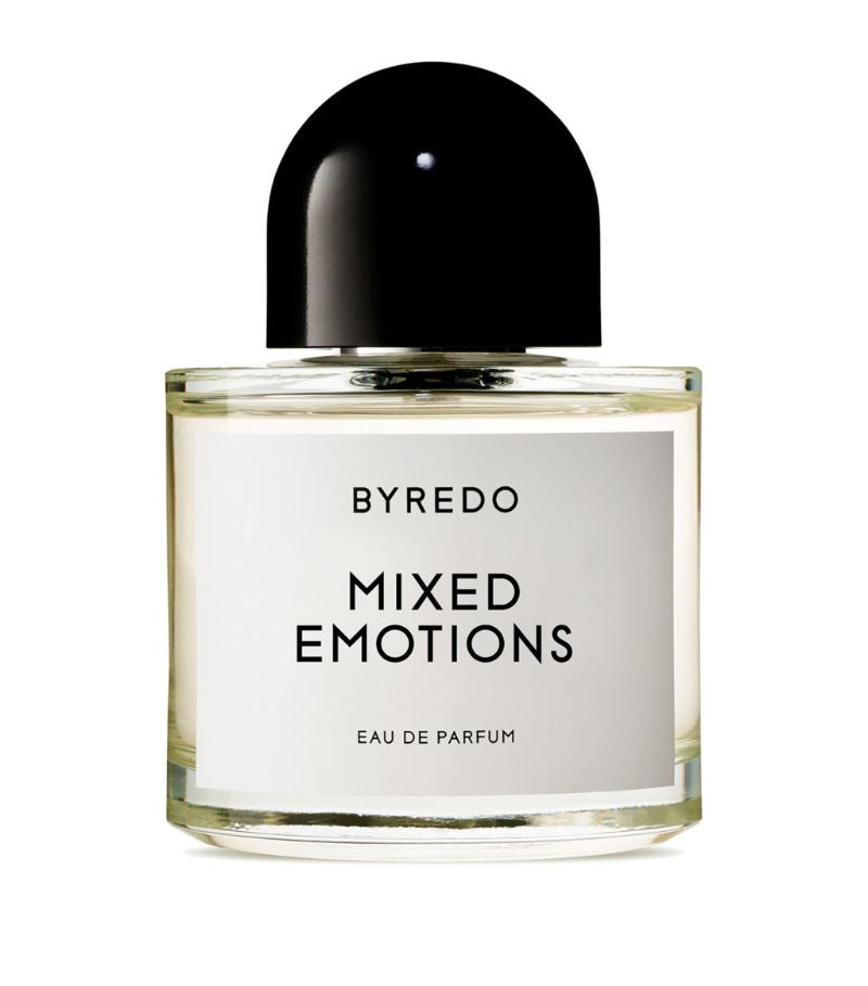 ماء عطر مشاعر مختلطة.